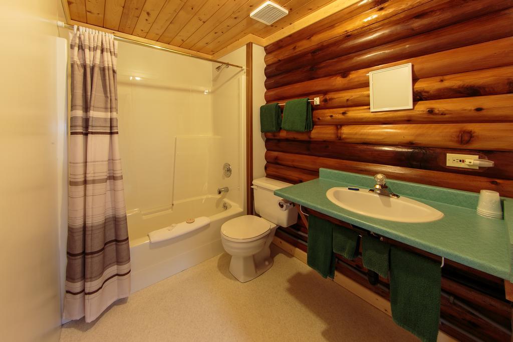 Mount Robson Lodge מראה חיצוני תמונה